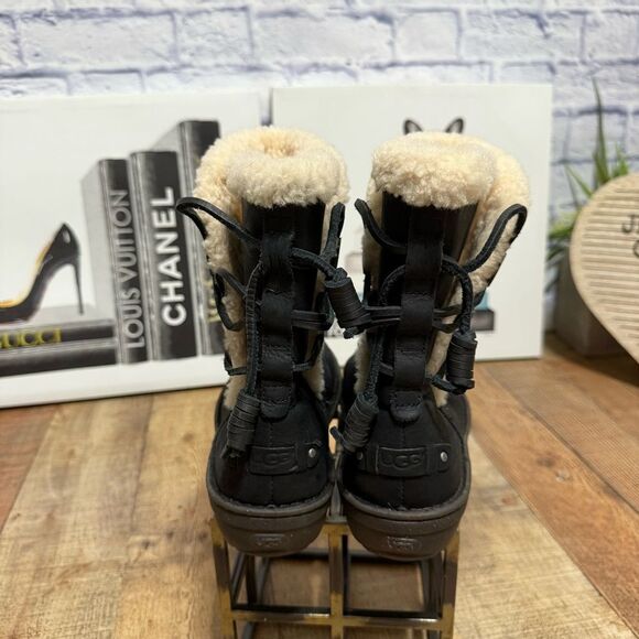 UGG Women's 1007760 Akadia Stout / Black Winter Booties Lace Up Boots Leather 7 - Picture 4 of 11